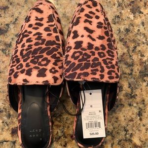 NWT leopard print a new day 8.5 slide on flats